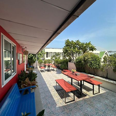 Bbhouse Phra Athit Banguecoque Exterior foto