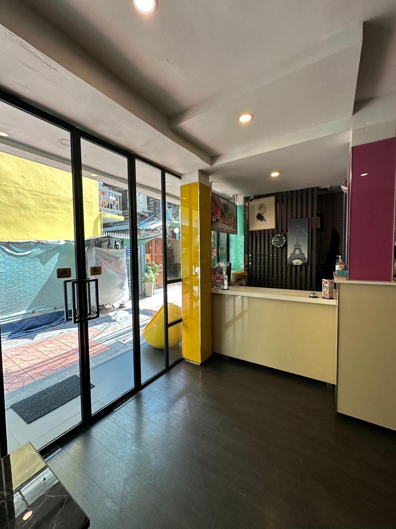 Bbhouse Phra Athit Banguecoque Exterior foto